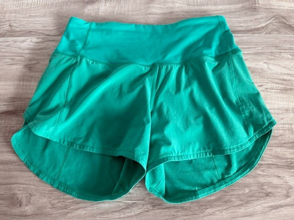 Lululemon Women's Lined Running Jogging Workout Shorts - Size 4